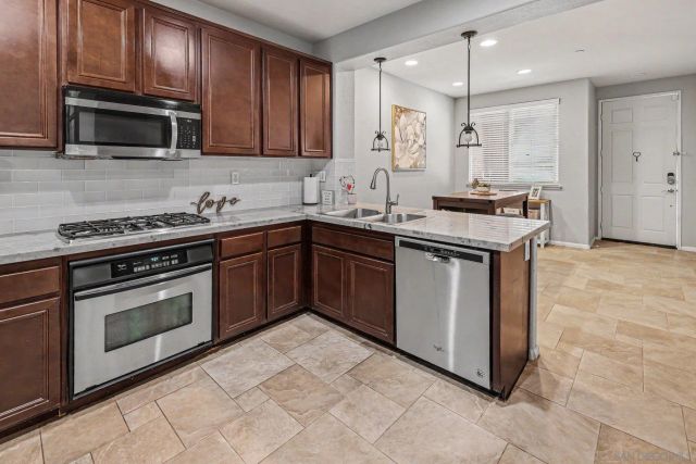 13050 Jicama Terrace, San Diego, CA 92130