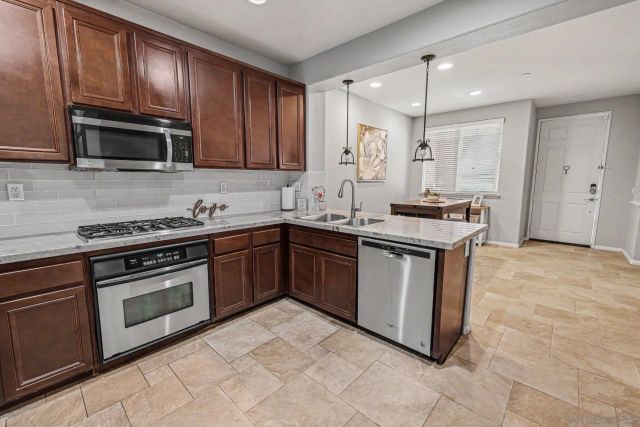 13050 Jicama Terrace, San Diego, CA 92130