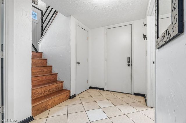 6226 Woodmoor Avenue NW, Canton, OH 44718
