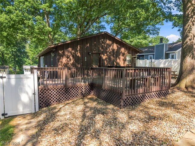 6226 Woodmoor Avenue NW, Canton, OH 44718