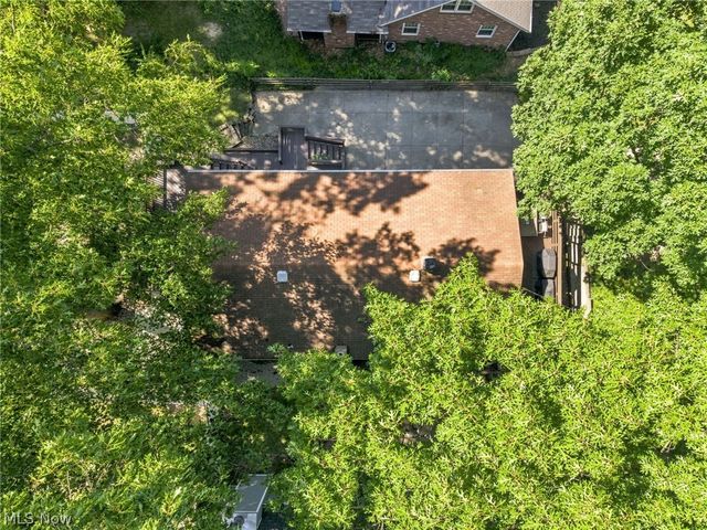 6226 Woodmoor Avenue NW, Canton, OH 44718