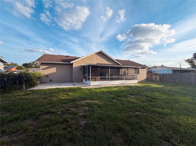 880 FRUITLAND DRIVE, Deltona, FL 32725