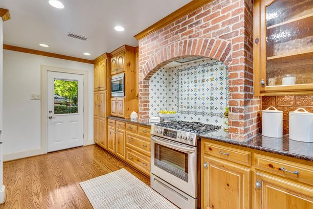 7339 Lakewood Boulevard, Dallas, TX 75214