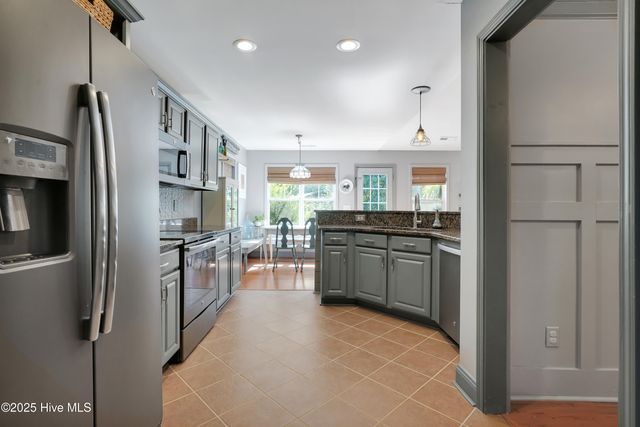 7834 Olde Pond Road, Wilmington, NC 28411