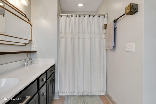 7834 Olde Pond Road, Wilmington, NC 28411