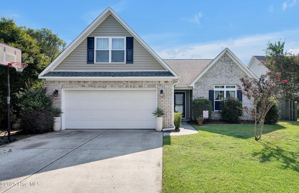 7834 Olde Pond Road, Wilmington, NC 28411