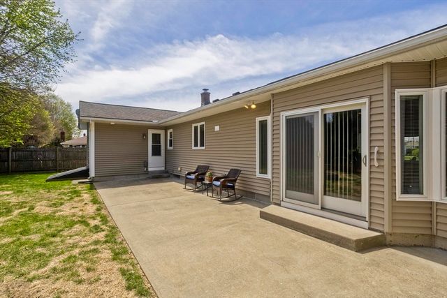 128 Williams St, Ludlow, MA 01056