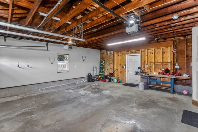 128 Williams St, Ludlow, MA 01056