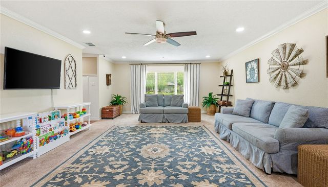 472 Barracuda Pl, Corpus Christi, TX 78411