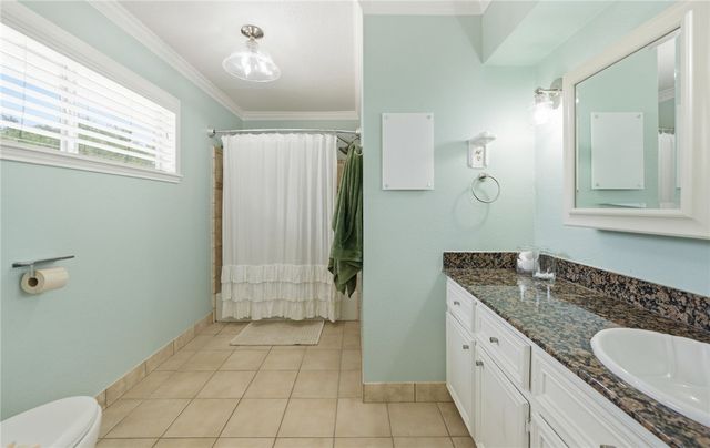 472 Barracuda Pl, Corpus Christi, TX 78411