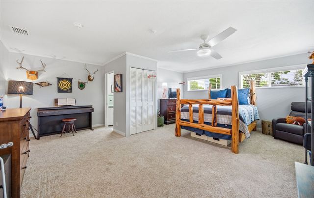 472 Barracuda Pl, Corpus Christi, TX 78411