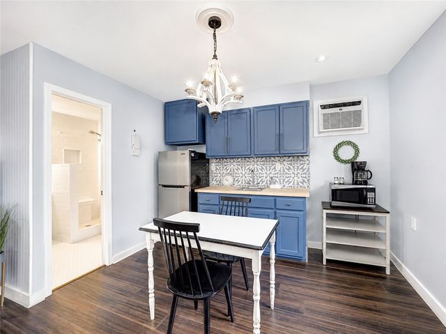 472 Barracuda Pl, Corpus Christi, TX 78411
