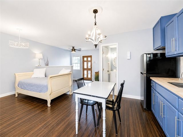 472 Barracuda Pl, Corpus Christi, TX 78411