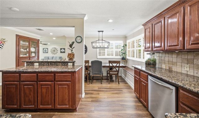 472 Barracuda Pl, Corpus Christi, TX 78411