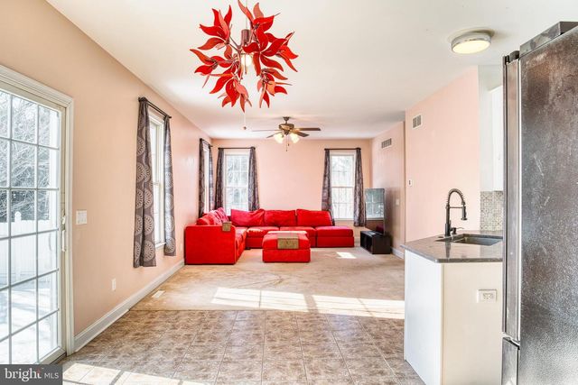 2412 MIDSTATE RD, Felton, DE 19943