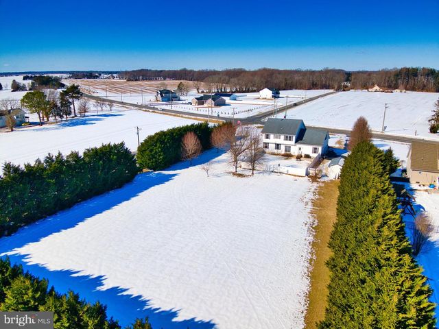 2412 MIDSTATE RD, Felton, DE 19943