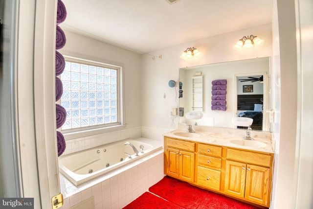 2412 MIDSTATE RD, Felton, DE 19943