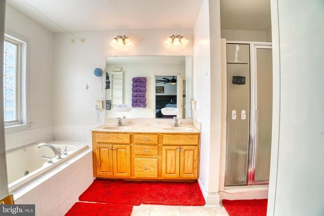 2412 MIDSTATE RD, Felton, DE 19943