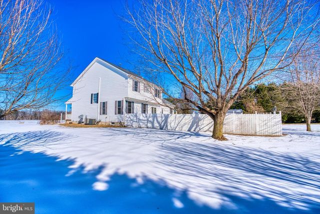 2412 MIDSTATE RD, Felton, DE 19943