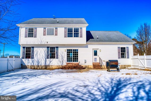 2412 MIDSTATE RD, Felton, DE 19943