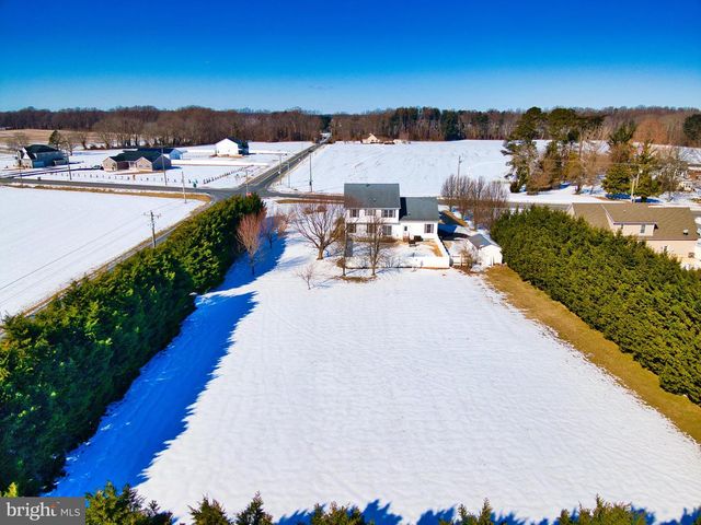 2412 MIDSTATE RD, Felton, DE 19943