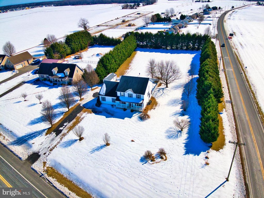 2412 MIDSTATE RD, Felton, DE 19943