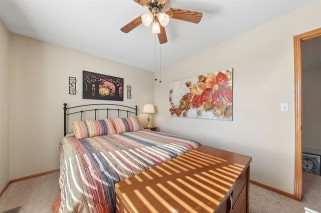 610 15th Street SE, Altoona, IA 50009