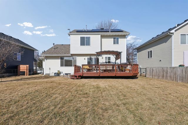 610 15th Street SE, Altoona, IA 50009