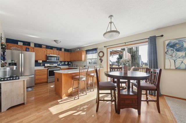 610 15th Street SE, Altoona, IA 50009