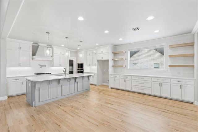 546 Paris Avenue, Piedmont, OK 73078