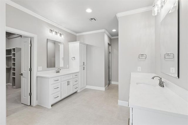 546 Paris Avenue, Piedmont, OK 73078