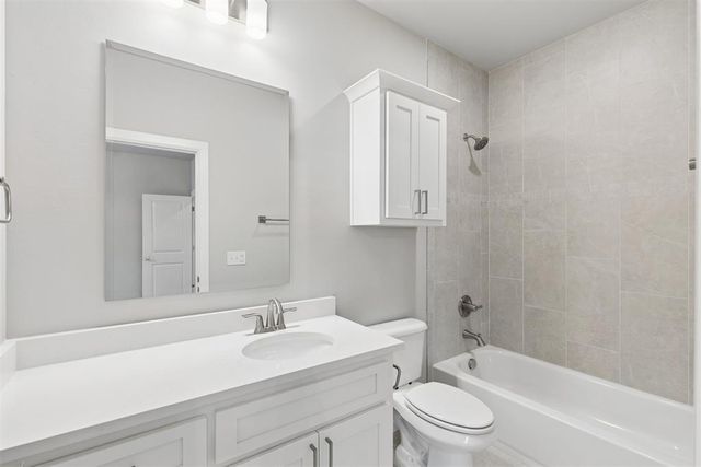546 Paris Avenue, Piedmont, OK 73078