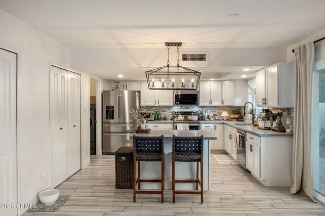 1917 E Karen Drive, Phoenix, AZ 85023