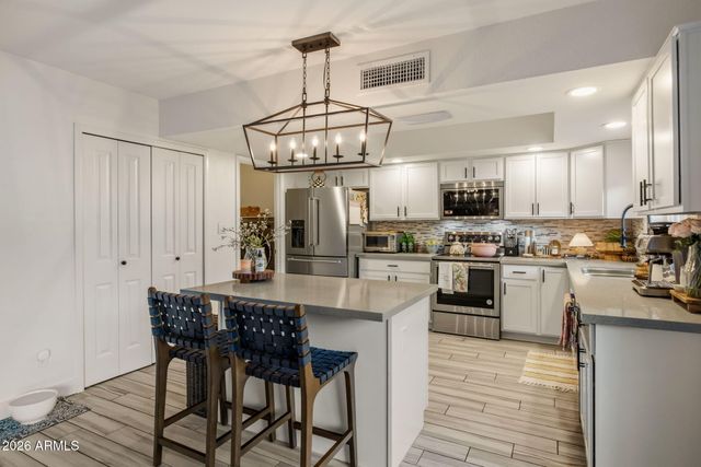 1917 E Karen Drive, Phoenix, AZ 85023