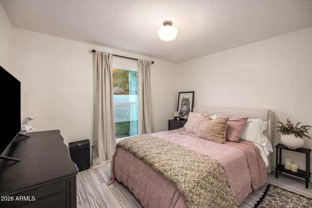 1917 E Karen Drive, Phoenix, AZ 85023