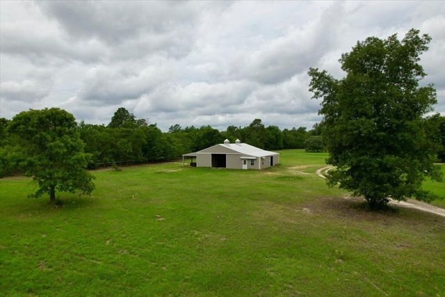 519 Beck Road, Williston, SC 29853