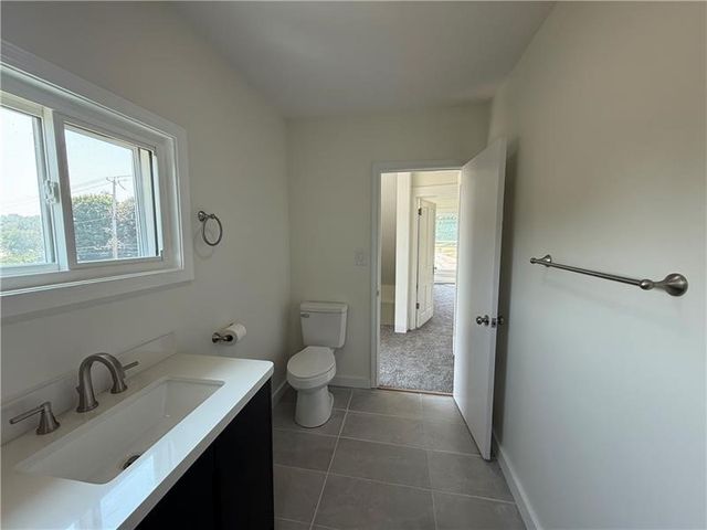 1701 Old Butler Rd, Shenango Twp, PA 16101