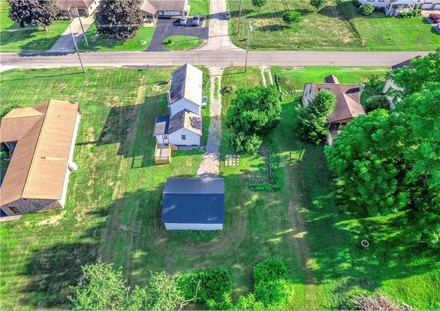 1701 Old Butler Rd, Shenango Twp, PA 16101