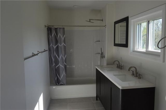 1701 Old Butler Rd, Shenango Twp, PA 16101