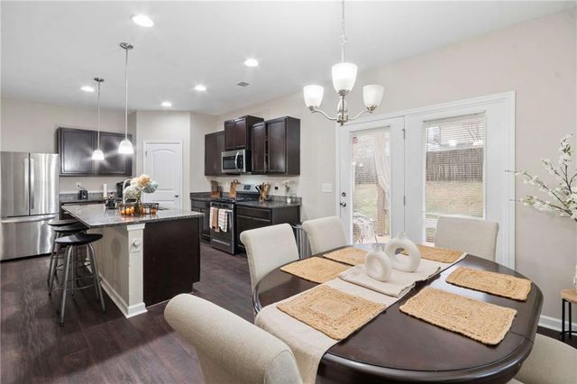 564 Dasheill Lane, Atlanta, GA 30349