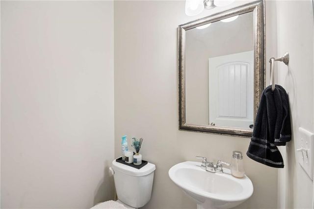 564 Dasheill Lane, Atlanta, GA 30349