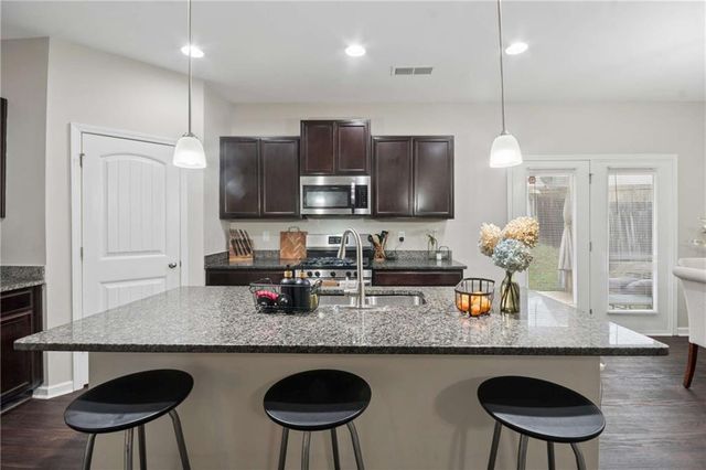 564 Dasheill Lane, Atlanta, GA 30349