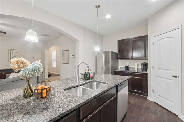 564 Dasheill Lane, Atlanta, GA 30349