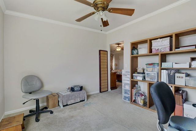 349 N Vine St, Kerrville, TX 78028