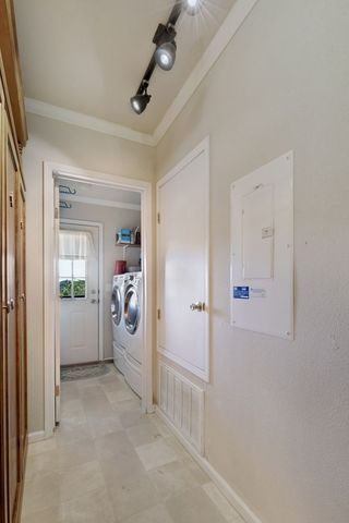 349 N Vine St, Kerrville, TX 78028