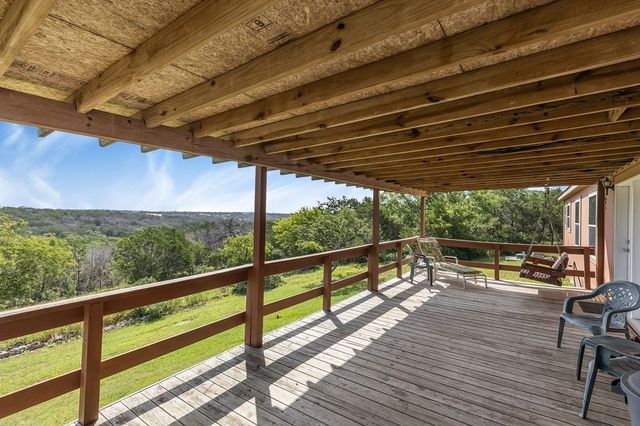 349 N Vine St, Kerrville, TX 78028
