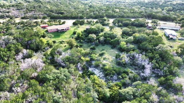 349 N Vine St, Kerrville, TX 78028