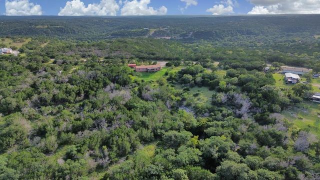 349 N Vine St, Kerrville, TX 78028