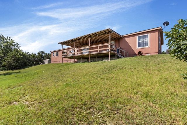 349 N Vine St, Kerrville, TX 78028