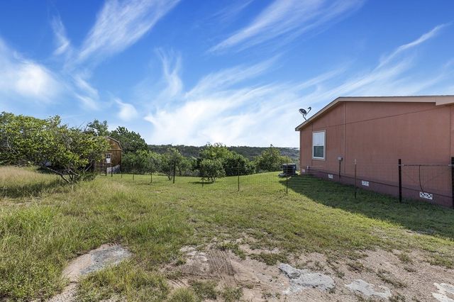 349 N Vine St, Kerrville, TX 78028